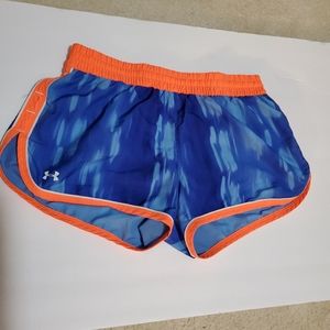 Under armour shorts sz small